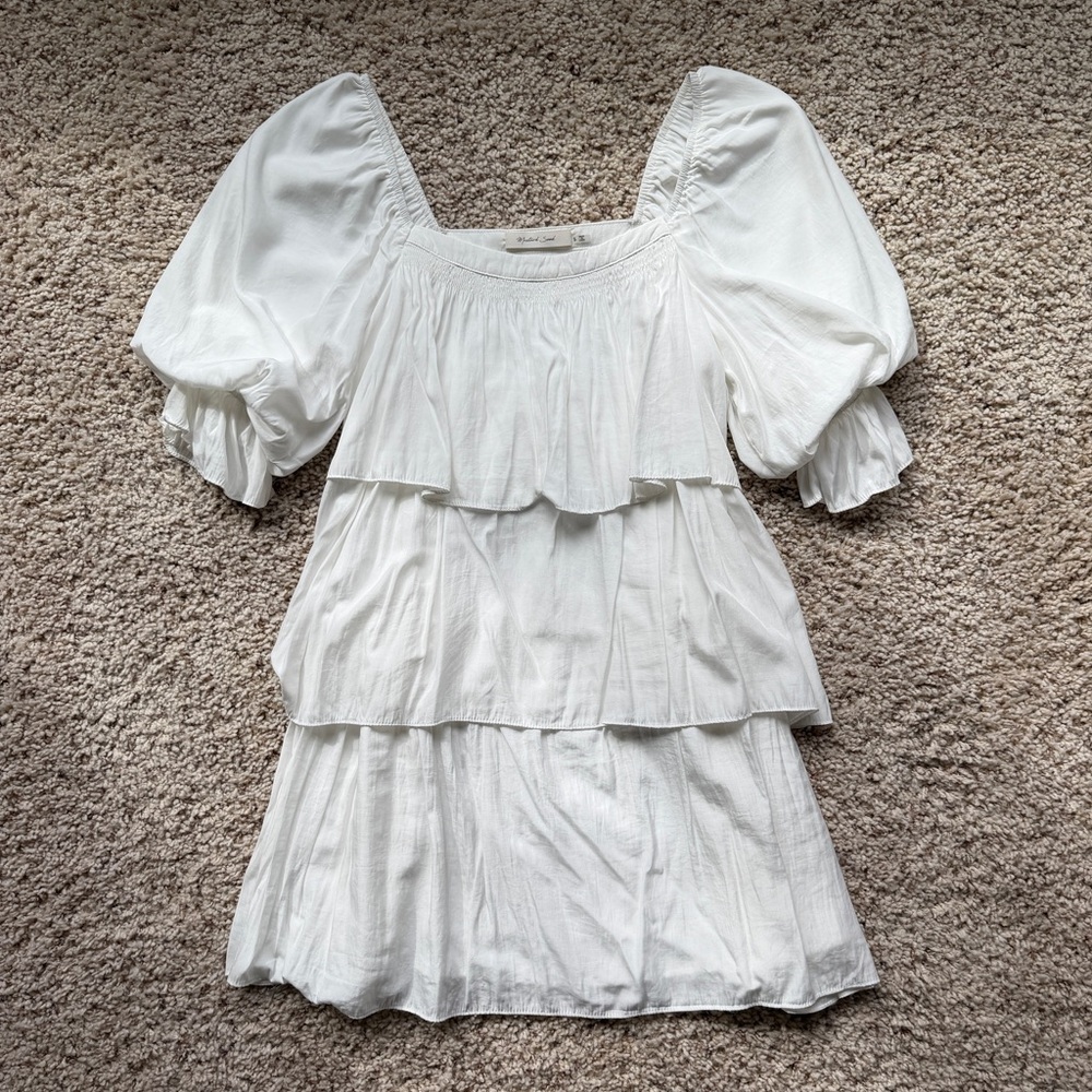 White Puff-Sleeved Dress